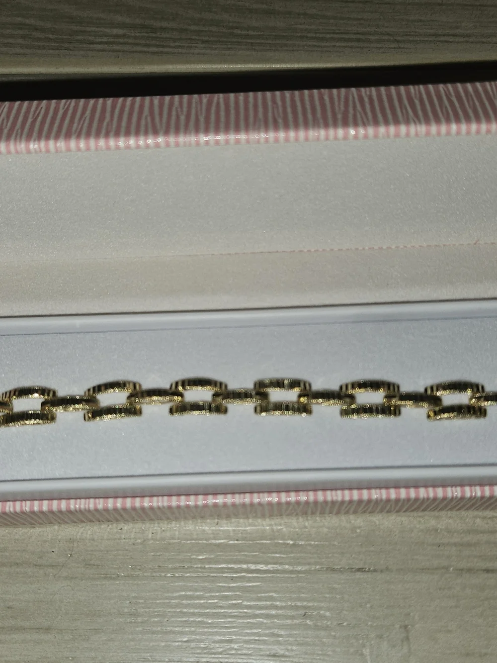 Gold Link Bracelet - Chunky Rectangular Links - Picture 4 of 7